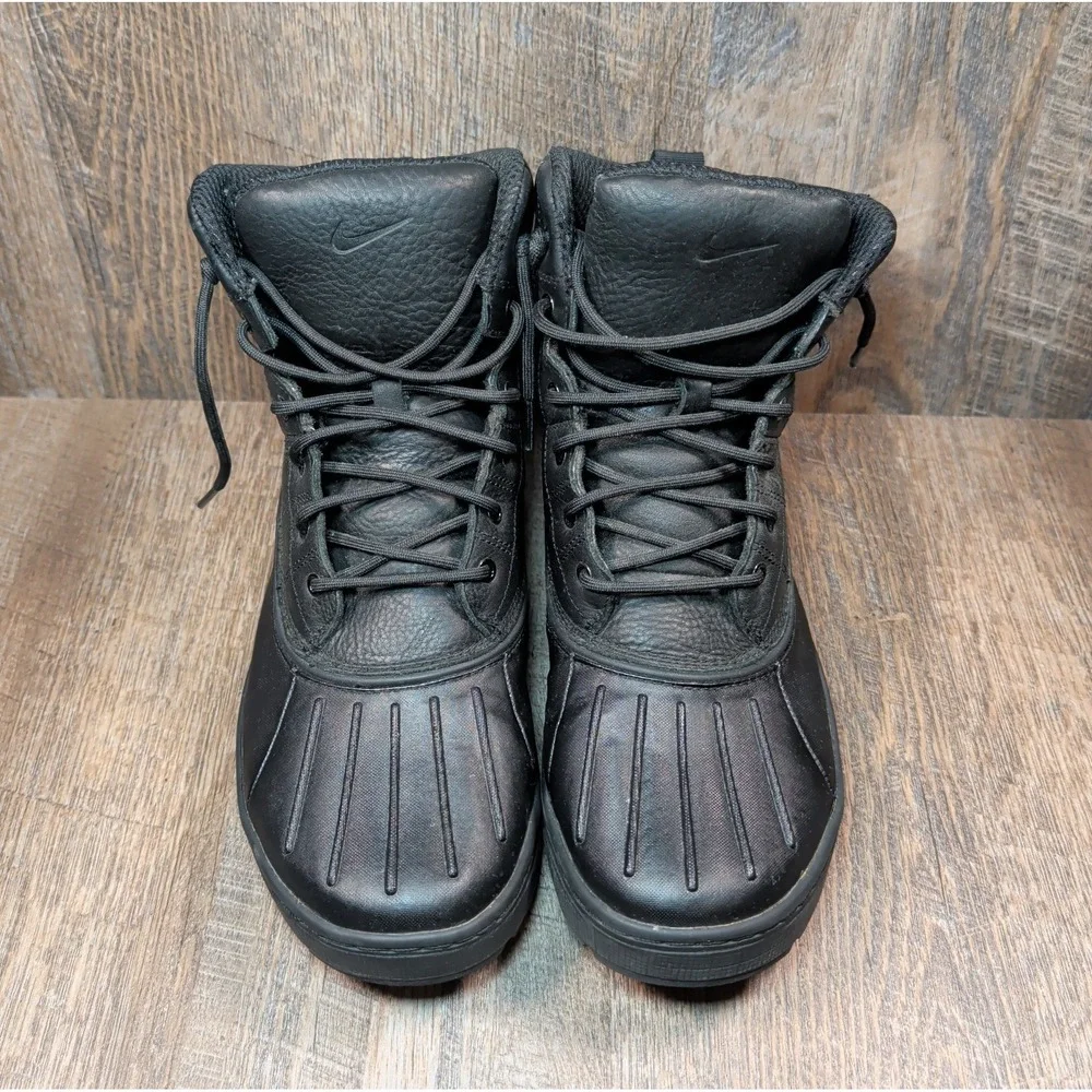 Nike Woodside ACG Boot All Black Colorway 386469-004 Mens Size 11.5 Duck Boots